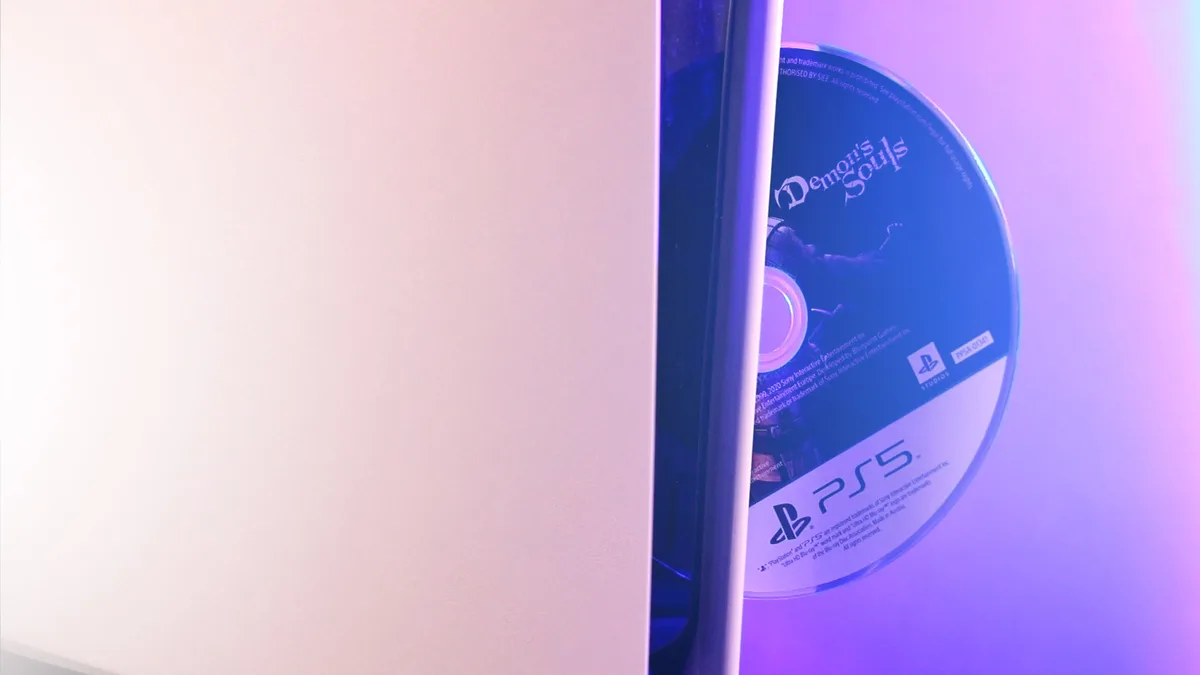 آموزش گذاشتن دیسک در PS5