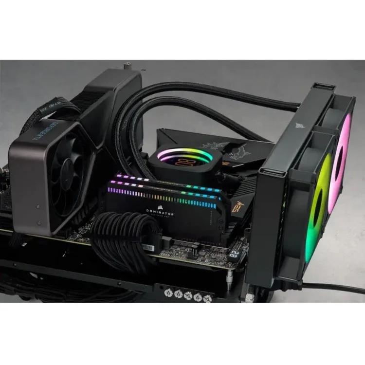 خرید رم Corsair Dominator Platinum RGB - ظرفیت 32 گیگابایت - DDR5 - فرکانس 3200 مگاهرتز C16 - سفید