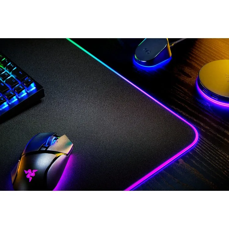 خرید موس پد Razer Strider Chroma - عریض
