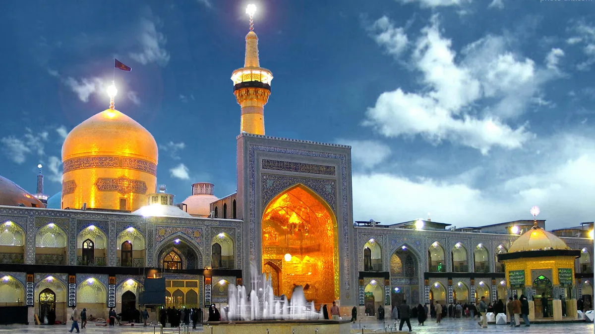 شب مشهد کجا بریم؟ جاهای دیدنی مشهد در شب را بشناسید