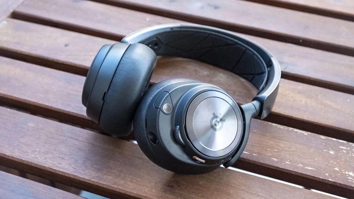 معرفی ویدیویی هدست SteelSeries Arctis Nova Pro